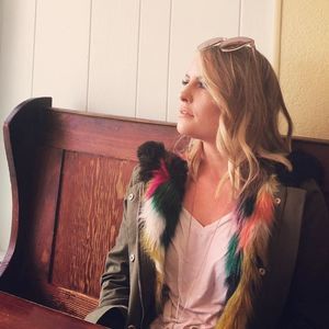 Meet your Posher, Loren